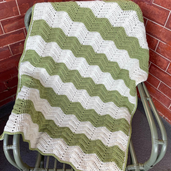 Custom order ‘ripple’ crochet blanket by Lily & Dot